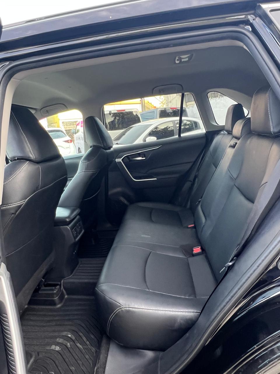 TOYOTA RAV4 XLE 2021 — foto 13