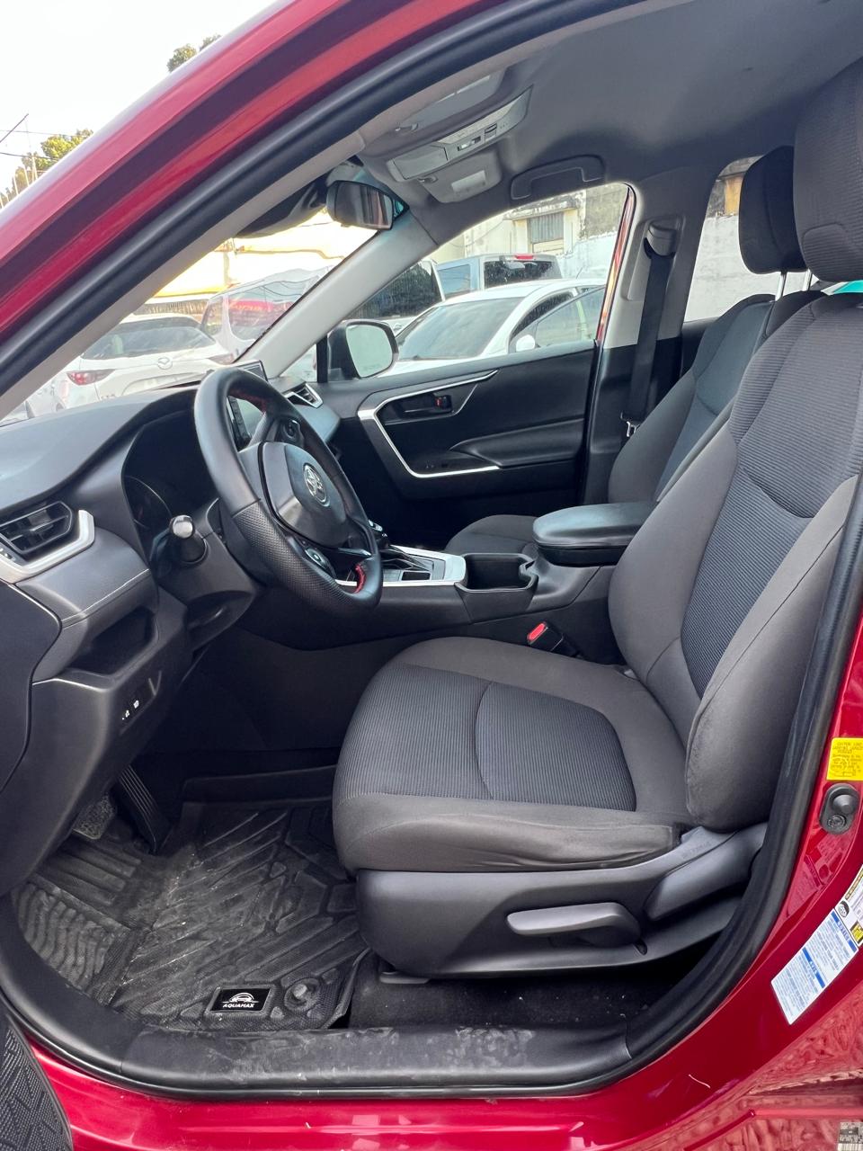 TOYOTA RAV4 LE 2022 — foto 16